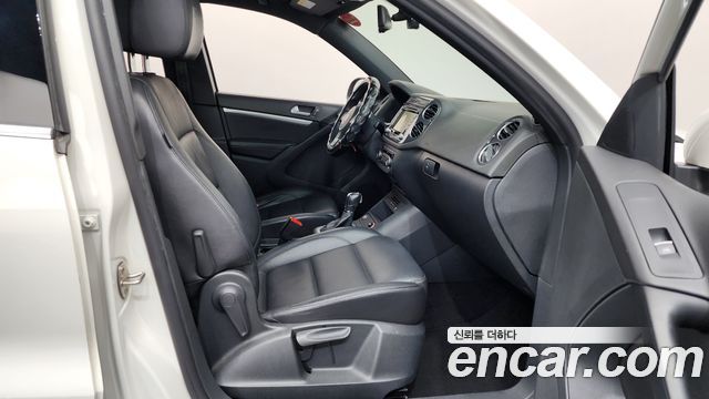 Volkswagen Tiguan 2.0 TDI R-Line 5N 2013 — фото 15