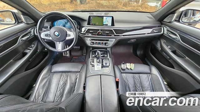 BMW 7 Series (G11) M760Li xDrive 2017 — фото 7