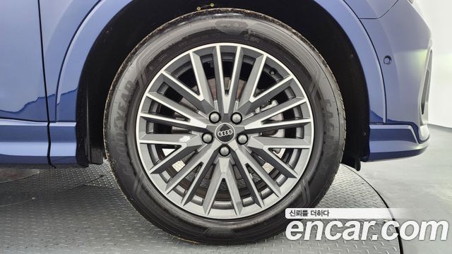 Audi Q3 (F3) 40 TFSI Quattro Premium 2024 — фото 5