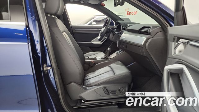 Audi Q3 (F3) 40 TFSI Quattro Premium 2024 — фото 15