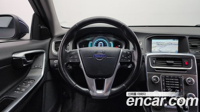 Volvo V60 D2 1st 2015 — фото 13