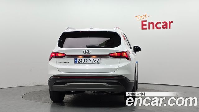 Hyundai Santa Fe Diesel 2.2 2WD Prestige 2021 — фото 4