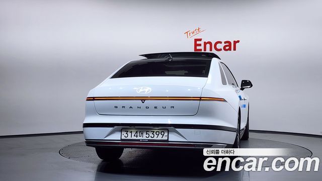 Hyundai Grandeur (GN7) 2,5 Gasoline 2WD Premium 2023 — фото 4