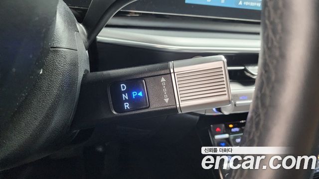 Hyundai Grandeur (GN7) 2,5 Gasoline 2WD Premium 2023 — фото 9