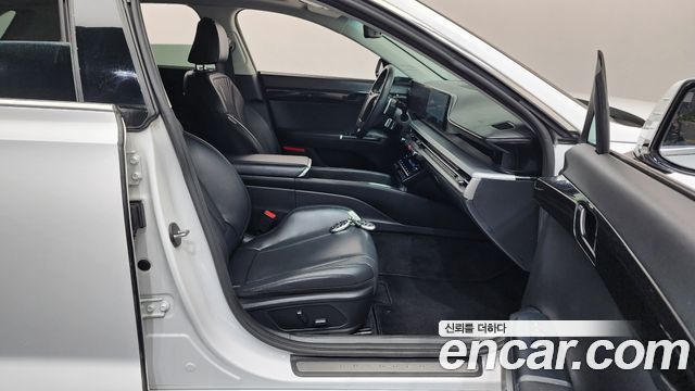 Hyundai Grandeur (GN7) 2,5 Gasoline 2WD Premium 2023 — фото 11