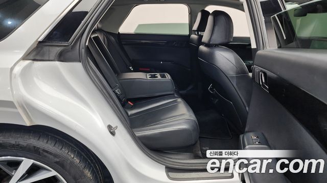 Hyundai Grandeur (GN7) 2,5 Gasoline 2WD Premium 2023 — фото 12