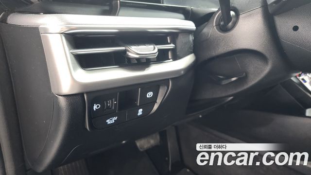Hyundai Grandeur (GN7) 2,5 Gasoline 2WD Premium 2023 — фото 14