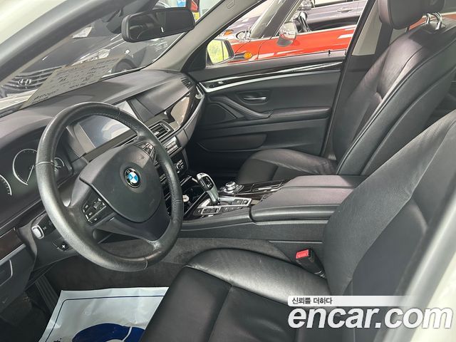 BMW 5 Series (F10) 528i xDrive 2012 — фото 5