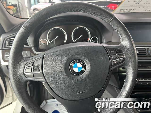 BMW 5 Series (F10) 528i xDrive 2012 — фото 6
