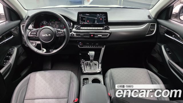 Kia Seltos Gasoline 1.6 Turbo 2WD Signature 2023 — фото 7