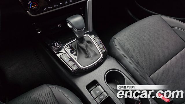 Kia Seltos Gasoline 1.6 Turbo 2WD Signature 2023 — фото 9