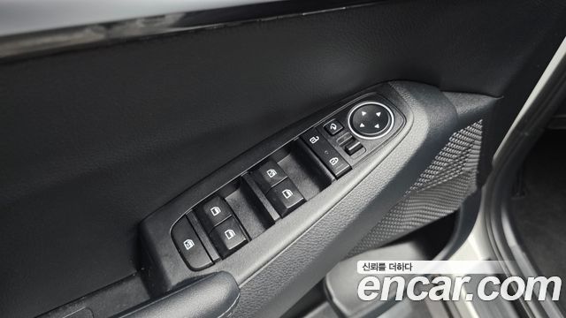 Kia Seltos Gasoline 1.6 Turbo 2WD Signature 2023 — фото 19