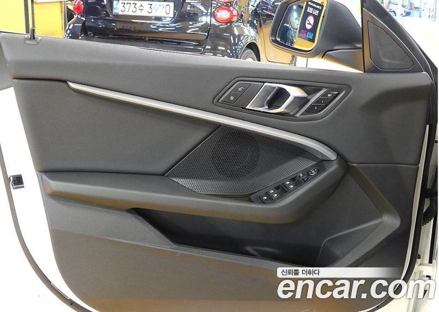 BMW 2 Series Gran Coupe (F44) 220i Sport 2024 — фото 15