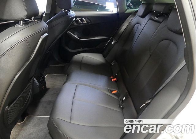 BMW 2 Series Gran Coupe (F44) 220i Sport 2024 — фото 23