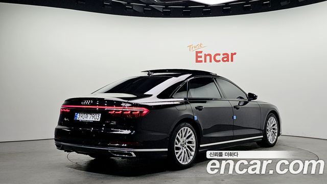 Audi A8 (D5) 55 TFSI Quattro LWB 2021 — фото 2