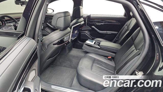 Audi A8 (D5) 55 TFSI Quattro LWB 2021 — фото 11