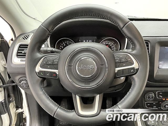 Jeep Compass (II) 2.4 Longitude AWD 2018 — фото 15