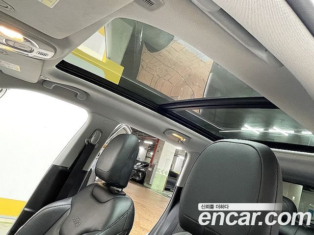 Jeep Compass (II) 2.4 Longitude AWD 2018 — фото 16