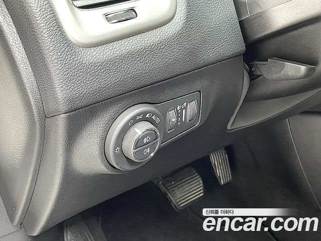 Jeep Compass (II) 2.4 Longitude AWD 2018 — фото 24
