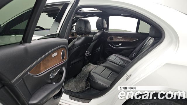 Mercedes-Benz E-Class (W213) E250 Exclusive 2021 — фото 19
