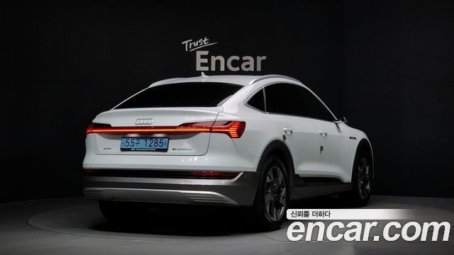 Audi e-tron 50 Quattro Sportback 2021 — фото 2