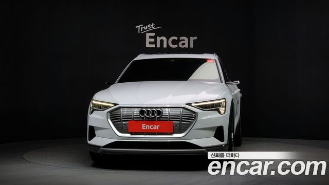 Audi e-tron 50 Quattro Sportback 2021 — фото 3
