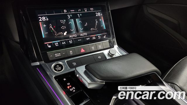Audi e-tron 50 Quattro Sportback 2021 — фото 9