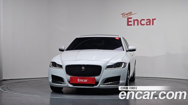 Jaguar XF (X260) 20d Prestige 2016 — фото 3