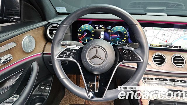 Mercedes-Benz E-Class (W213) E300e 4MATIC Exclusive 2021 — фото 13
