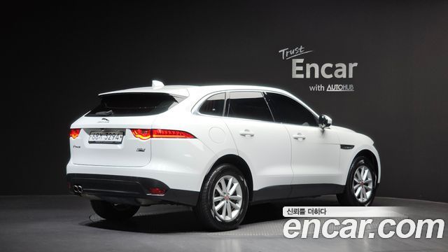 Jaguar F-PACE 20d Portfolio 2017 — фото 2