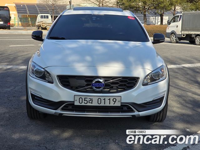Volvo V60 Cross Country T5 AWD