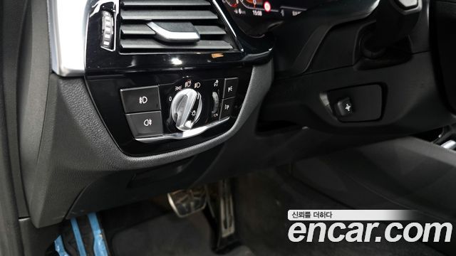 BMW 5 Series (G30) 520i M Sport 2020 — фото 18