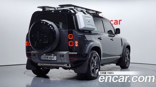 Land Rover Defender (L663) 110 P300 X-Dynamic SE 2025 — фото 2