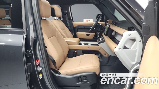 Land Rover Defender (L663) 110 P300 X-Dynamic SE 2025 — фото 11