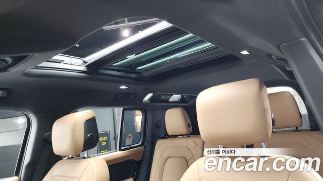 Land Rover Defender (L663) 110 P300 X-Dynamic SE 2025 — фото 18