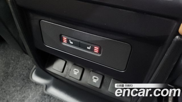 Land Rover Defender (L663) 110 P300 X-Dynamic SE 2025 — фото 19
