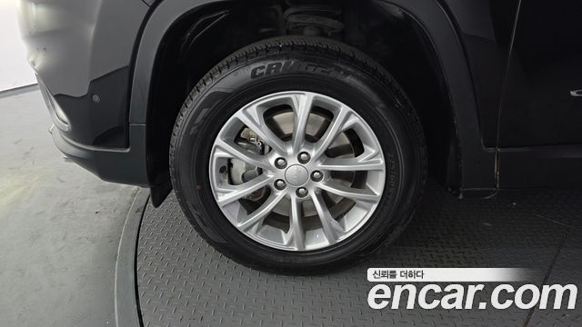Jeep Cherokee (KL) 2.4 Longitude High AWD 2019 — фото 5