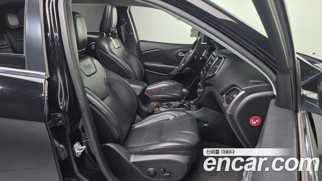 Jeep Cherokee (KL) 2.4 Longitude High AWD 2019 — фото 10