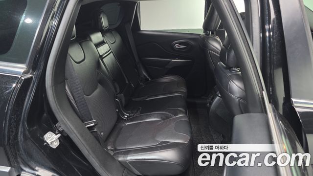 Jeep Cherokee (KL) 2.4 Longitude High AWD 2019 — фото 12