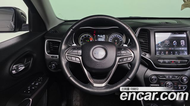 Jeep Cherokee (KL) 2.4 Longitude High AWD 2019 — фото 13