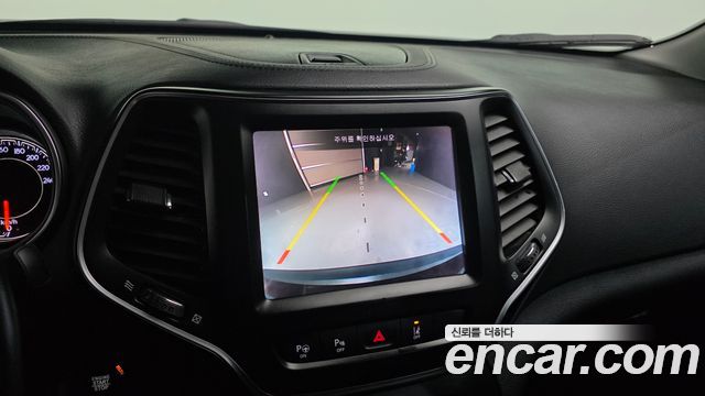 Jeep Cherokee (KL) 2.4 Longitude High AWD 2019 — фото 15