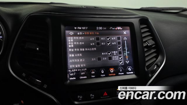 Jeep Cherokee (KL) 2.4 Longitude High AWD 2019 — фото 16