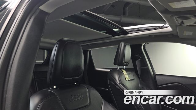Jeep Cherokee (KL) 2.4 Longitude High AWD 2019 — фото 18