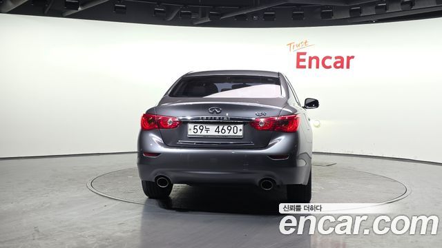 Infiniti Q50 2.2d Premium 2014 — фото 4