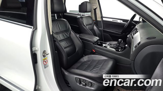 Volkswagen Touareg V6 3.0 TDI Bluemotion 7P5 2016 — фото 10