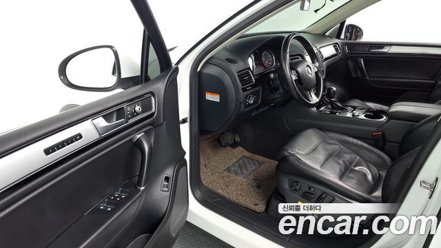 Volkswagen Touareg V6 3.0 TDI Bluemotion 7P5 2016 — фото 11