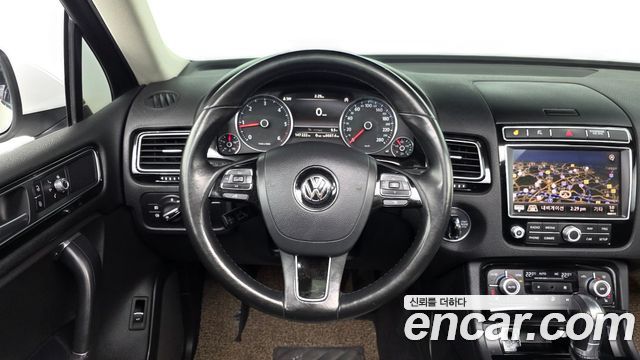 Volkswagen Touareg V6 3.0 TDI Bluemotion 7P5 2016 — фото 13
