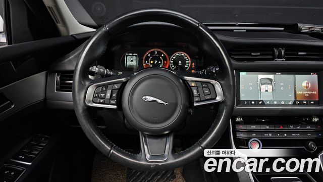 Jaguar XF (X260) 20d Prestige AWD 2018 — фото 14