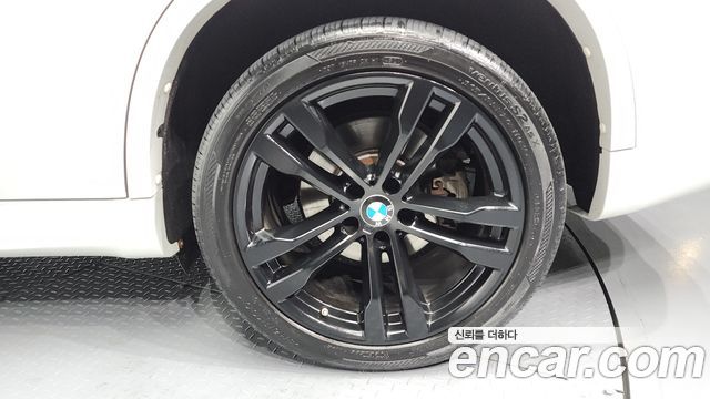 BMW X5 (F15) xDrive M50d 2017 — фото 5