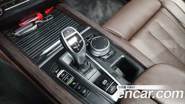 BMW X5 (F15) xDrive M50d 2017 — фото 9